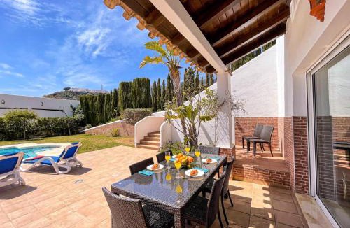 Benalmadena Costa House | Casa Joy - piscina privada barbacoa