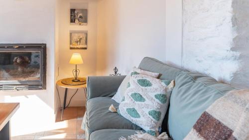 Trapiche House | Casa La Estrella Azul Vélez-Málaga by Ruralidays