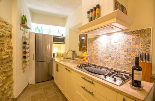 Medina-Sidonia Apartment | Casa La Muralla: a romantic boutique house by the historic walls of Medina Sidonia