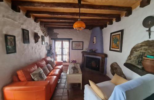 Benarraba House | Casa La Yedra by CasaTuristica