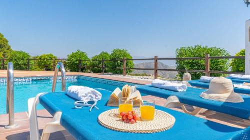 El Borge Villa | Casa Lagar El Mirador Almachar by Ruralidays