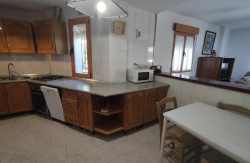 Huetor Santillan Ski Chalet | Casa las Mariposas, Tranquilidad junto a la piscina