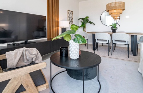 Estepona Apartment | Casa Las Mesas I by Roomservices