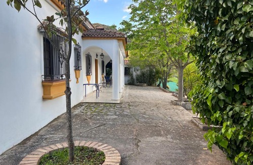 Jimera de Libar House | Casa Lirios