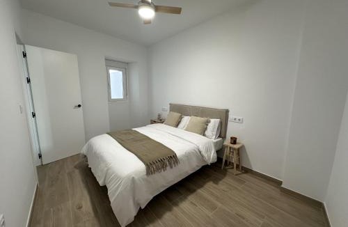 Alcala de los Gazules Apartment | Casa Los Alcornocales - Terraza Privada con Chillout y Comedor al Aire Libre