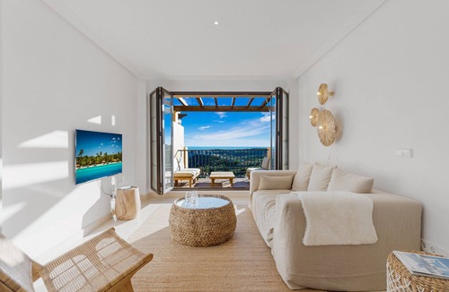 Benahavis Apartment | Casa Los Arqueros - 2bd duplex with amazing views!
