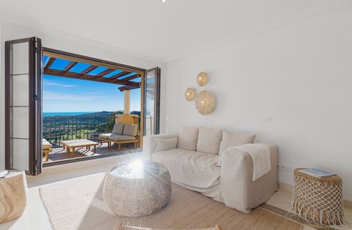 Benahavis Apartment | Casa Los Arqueros - 2bd duplex with amazing views!