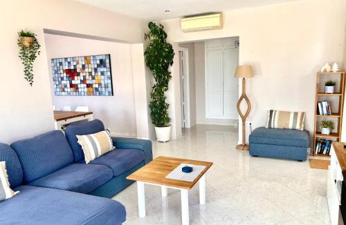 Canillas de Aceituno House | Casa lucía