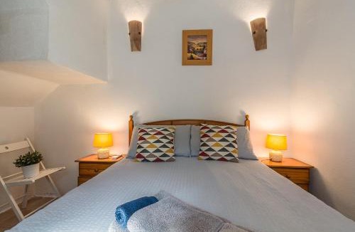 Pinos del Valle House | Casa Luna - Traditional spanish village house with pool