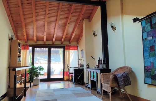 Voto House | Casa Maitri