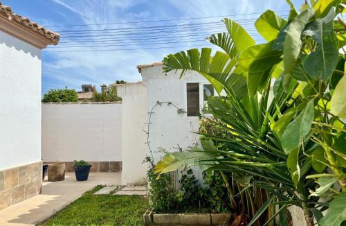 Chiclana de la Frontera Ski Chalet | Casa Manolete