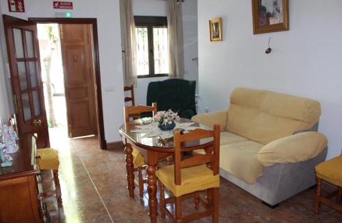 Prado del Rey House | Casa Manolito