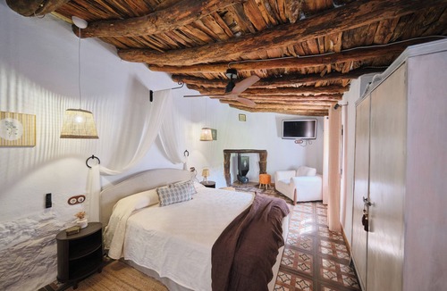 Arenas del Rey Bed & Breakfast | Casa Mathilda