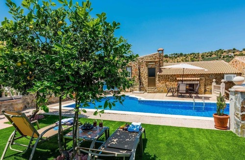 Guaro Villa | Casa Maza de Guaro by Ruralidays