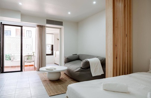 Pueblo Nuevo Apartment | Casa Milo Sotogrande Apartment with Private Pool, Wi-Fi, and Air Conditioning