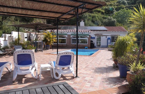 Torrox House | Casa Morente – Charming Andalusian home with jacuzzi and private pool