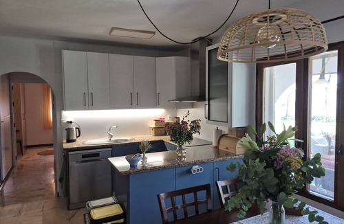 Los Canos de Meca Ski Chalet | Casa Naima, a 5-minute walk from the beach