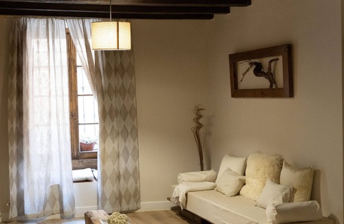 Toro Apartment | Casa Nicola - A 16th-century house with an underground wine cellar in the historic district