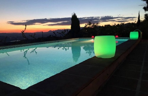 Canillas de Aceituno Villa | Casa Pequena - the small but fine country house with breathtaking views