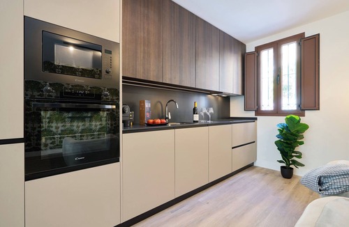 San Lorenzo Apartment | Casa Pizarro, by Homing U