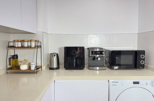 Fuente Alamo de Murcia Apartment | Casa Premium & Cozy | Pool, Golf, WiFi, Smart TV 65', Central A/C