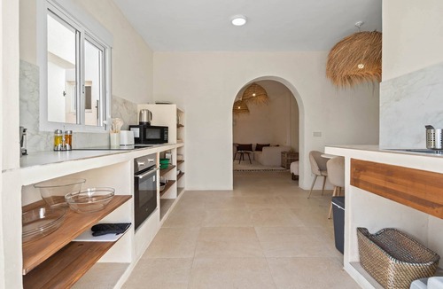 Torreguadiaro House | Casa Rosa, Frontline Beach House