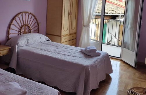 Villarejo del Valle House | Casa Rubén Darío, located in the Sierra de Gredos (suitable for pets)