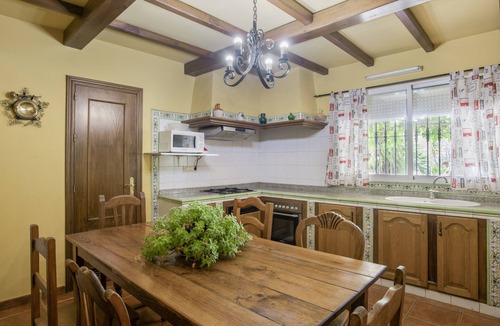 Arriate House | Casa Rural Cantarrana: spacious rural house with pool, Wi-Fi, air conditioning, idyllic setting
