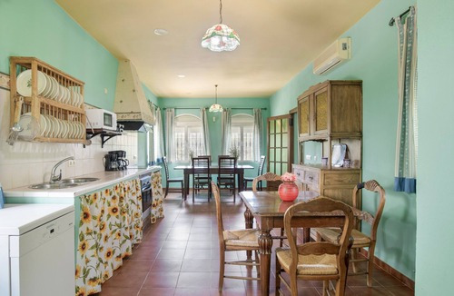 Arriate House | Casa Rural Cantarrana: spacious rural house with pool, Wi-Fi, air conditioning, idyllic setting