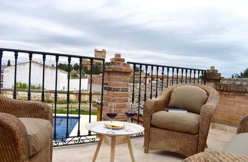 Guadamur House | Casa Rural de Ancos is a luxury urban estate of more than 400 m2