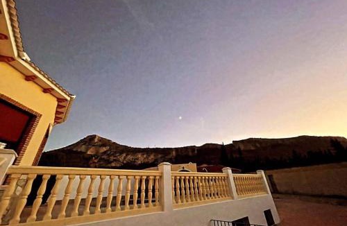 Cuevas de San Marcos Villa | Casa Rural El Junquillo