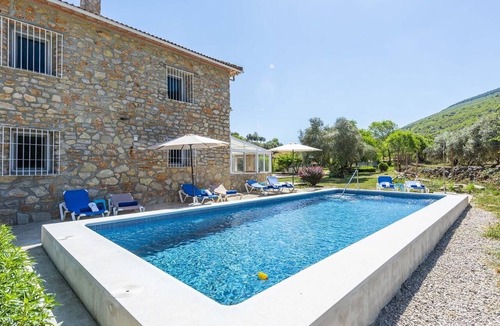 Alfarnate Villa | Casa Rural El Ciruelo Loco Alfarnate by Ruralidays