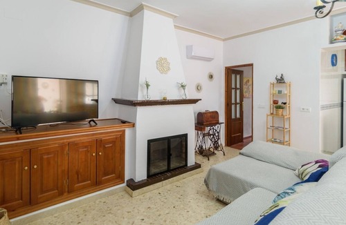 Marchena Villa | Casa Rural Entre Olivos La Puebla de Cazalla by Ruralidays