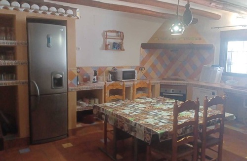 Castillo de Locubin Cottage | CASA RURAL CABEZA ALTA