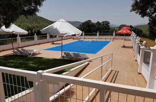 Castillo de Locubin Cottage | CASA RURAL CABEZA ALTA