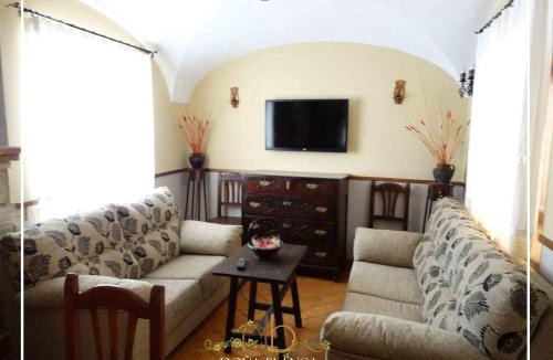 Santa Cruz de la Sierra House | Casa Rural Doña Blanca