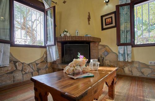 Prado del Rey House | Casa Rural " Los Cuatro Olivos"