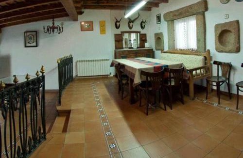 Cabezas Bajas House | Casa Rural Lucía es una casa rural amplia con patio ideal para familias