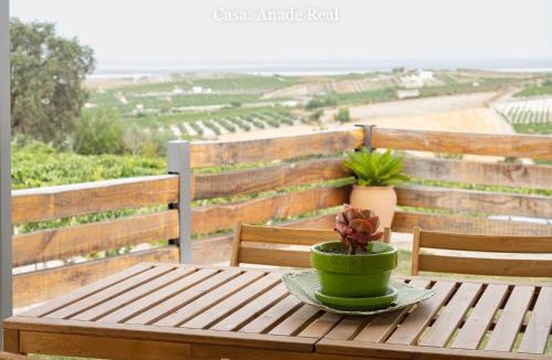 Trebujena House | Casa Rural Mirador del Guadalquivir-Refugio con Piscina y Chimenea