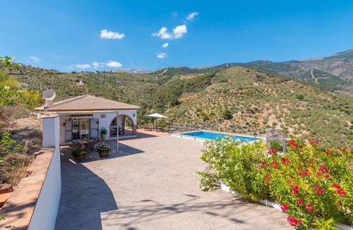 Canillas de Albaida Villa | Casa Rural Moreno Canillas de Albaida by Ruralidays