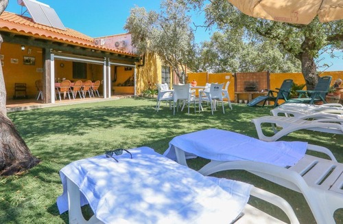 Santa Olalla del Cala Villa | Casa rural Navalonguilla Santa Olalla del Cala by Ruralidays