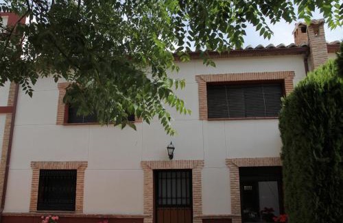 Brazatortas House | CASA RURAL TRES VENTAS