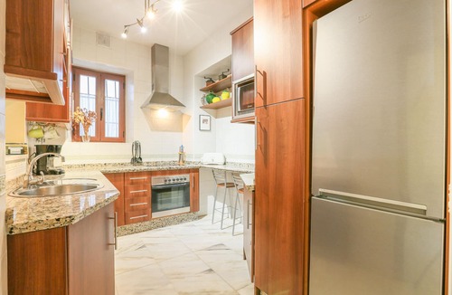 San Bartolome Ski Chalet | Casa Sevillana - Three Bedroom Chalet, Sleeps 4