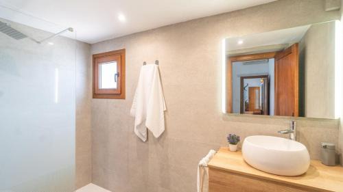 Antequera Villa | Casa Tomas Antequera - La Higuera by Ruralidays