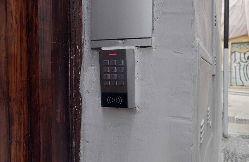 Albaicin House | Casa Torre Histórica Para Grupos en Albaycin a Pasos de Plaza Nueva y Alhambra