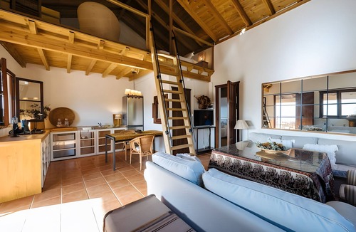 Coripe House | Casa Tres Sierras – Renovated Andalusian Country House with Mountain Views