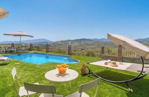 Alozaina Villa | Casa Trigueros Alozaina by Ruralidays