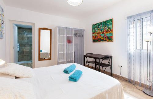 La Cala del Moral House | Casa Trinquete near Malaga