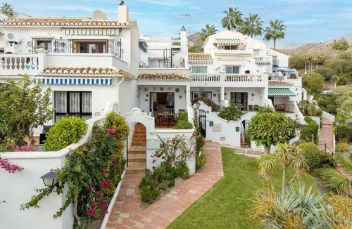 Oasis del Capistrano Apartment | Casablanca 46 Oasis Properties