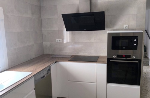 Ciudad Jardin House | Casacasini 1B-Family-friendly 2-bedroom home with sofa bed and terrace in Málaga